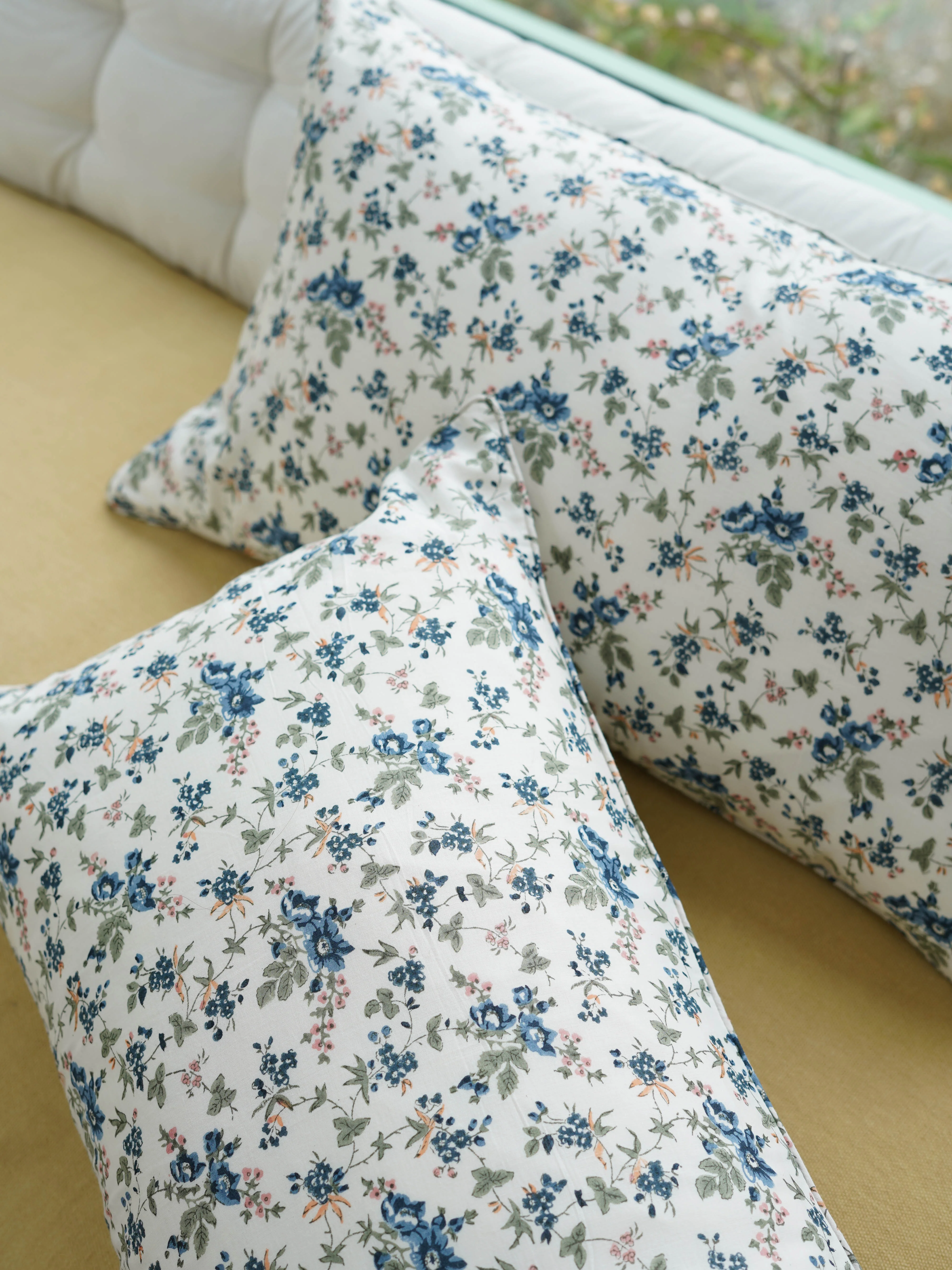 Cushion Cover, Rambling Rose 60 x 35cm - Image 2