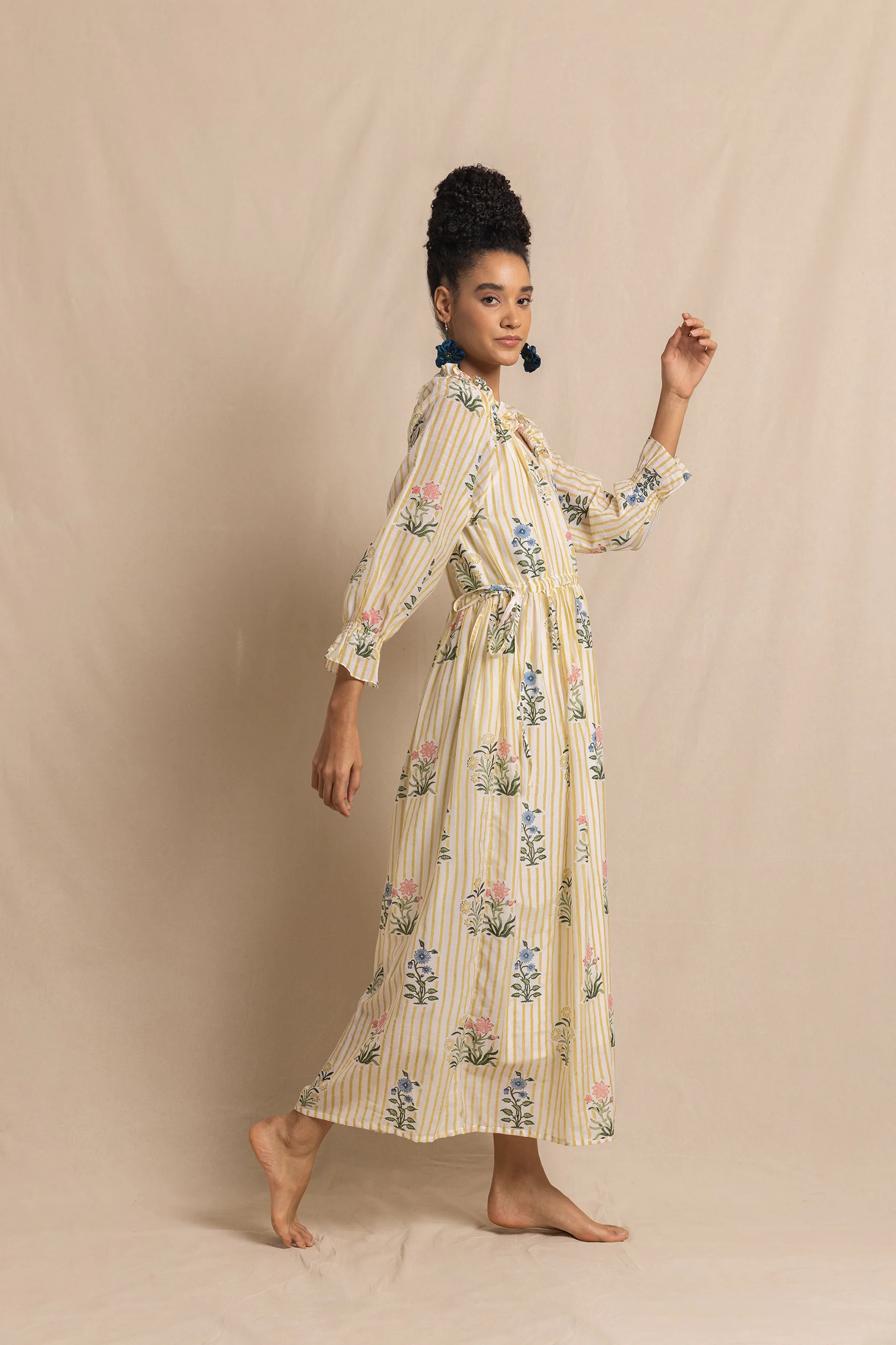 Travelling Dress in Yellow Jodhpur Stripe - Image 3